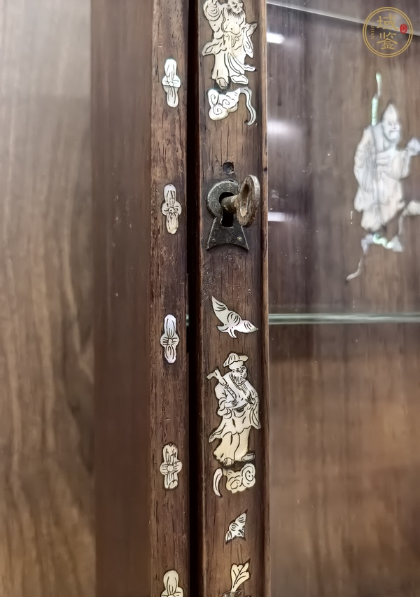 古玩雜項(xiàng)紅木掛柜真品鑒賞圖