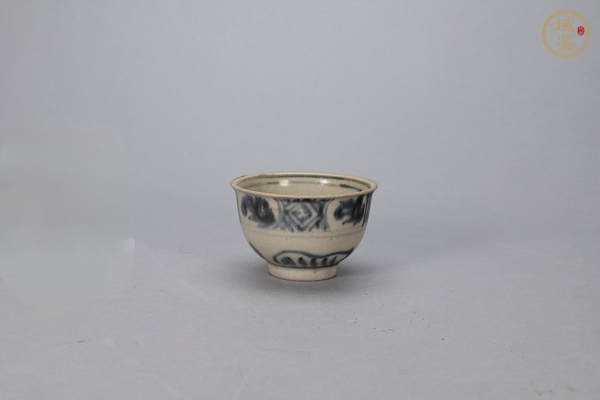 古玩陶瓷青花杯真品鑒賞圖