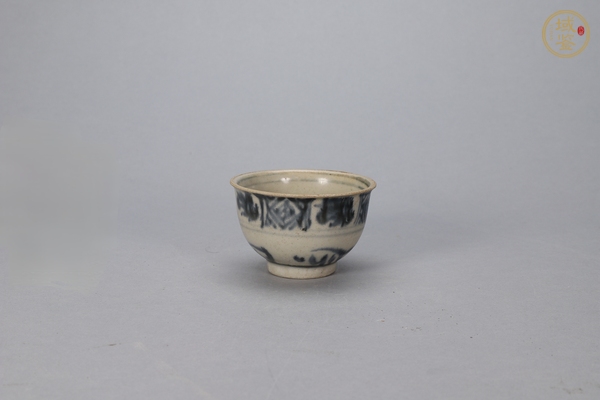 古玩青花杯真品鑒賞圖