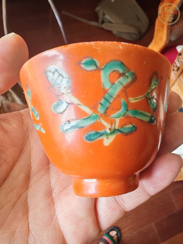 古玩陶瓷珊瑚紅釉杯真品鑒賞圖