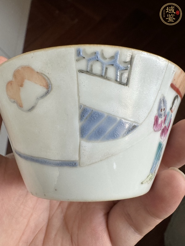 古玩陶瓷清道光 粉彩人物紋馬蹄杯真品鑒賞圖
