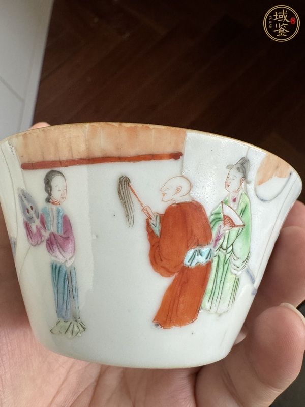 古玩陶瓷清道光 粉彩人物紋馬蹄杯真品鑒賞圖