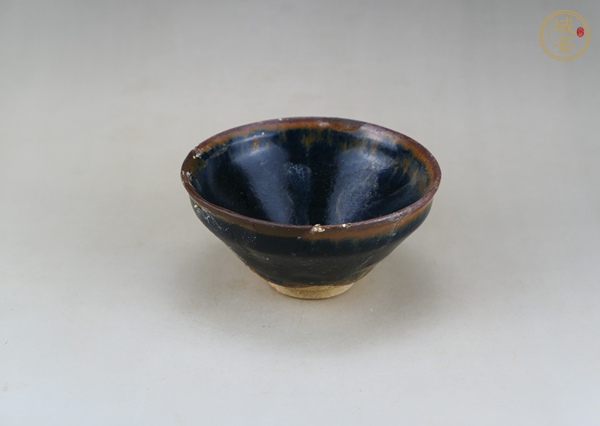 古玩陶瓷建窯黑釉茶盞真品鑒賞圖