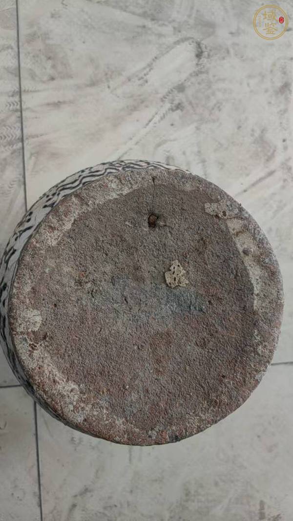 古玩陶瓷彩繪花卉紋撇口瓶真品鑒賞圖