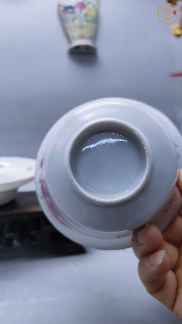 古玩民國胭脂紅山水三才蓋碗真品鑒賞圖