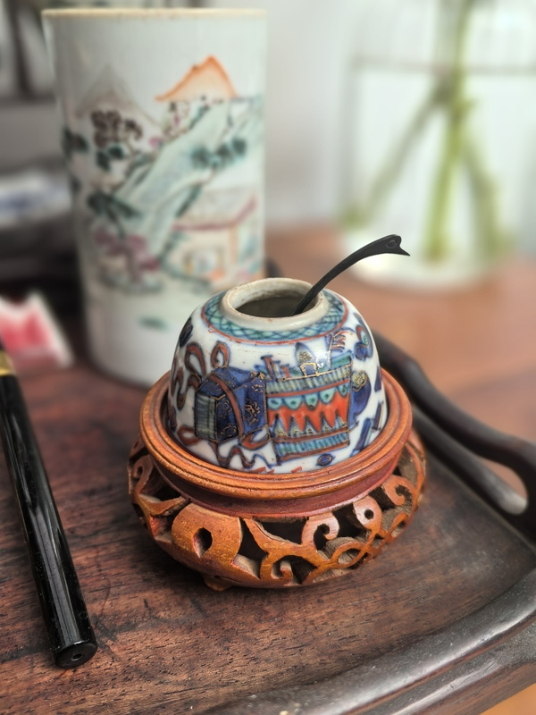 古玩陶瓷晚清青花加彩博古圖水盂拍賣,當(dāng)前價(jià)格2300元