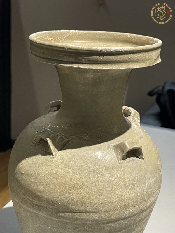 古玩陶瓷南北朝四系盤口瓶真品鑒賞圖