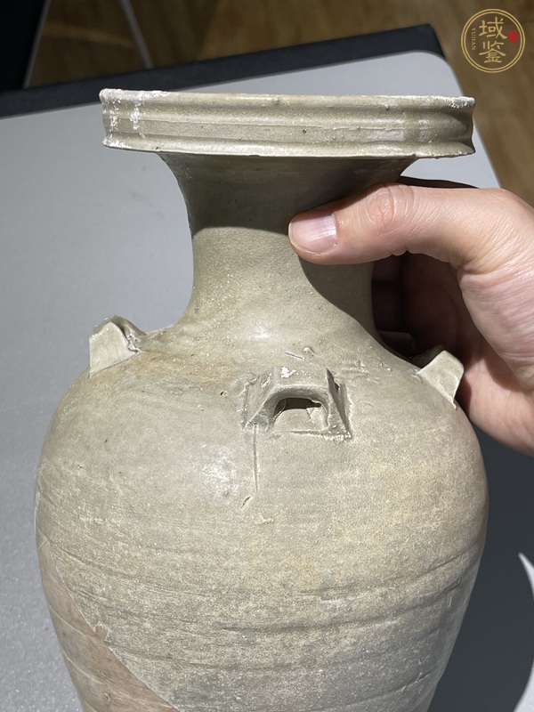 古玩陶瓷南北朝四系盤口瓶真品鑒賞圖