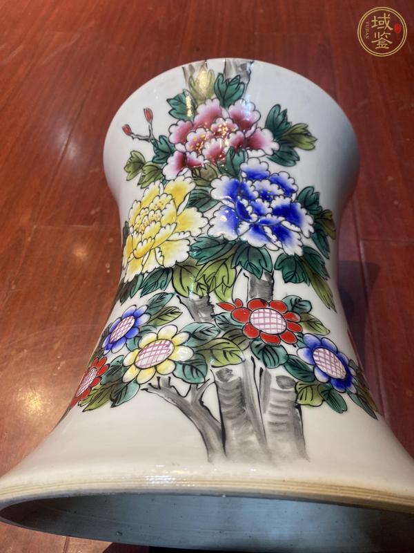 古玩陶瓷粉彩花卉紋花觚真品鑒賞圖