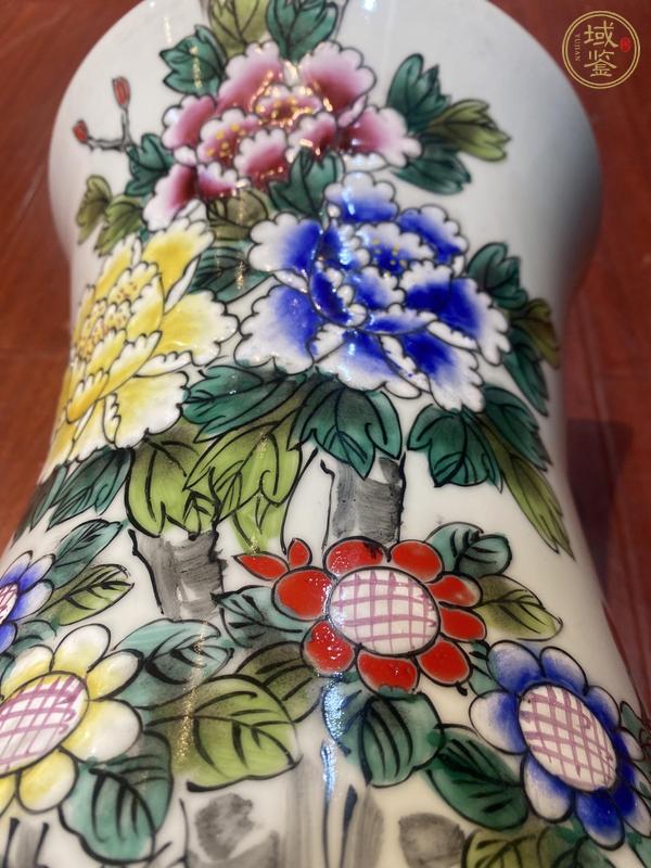 古玩陶瓷粉彩花卉紋花觚真品鑒賞圖