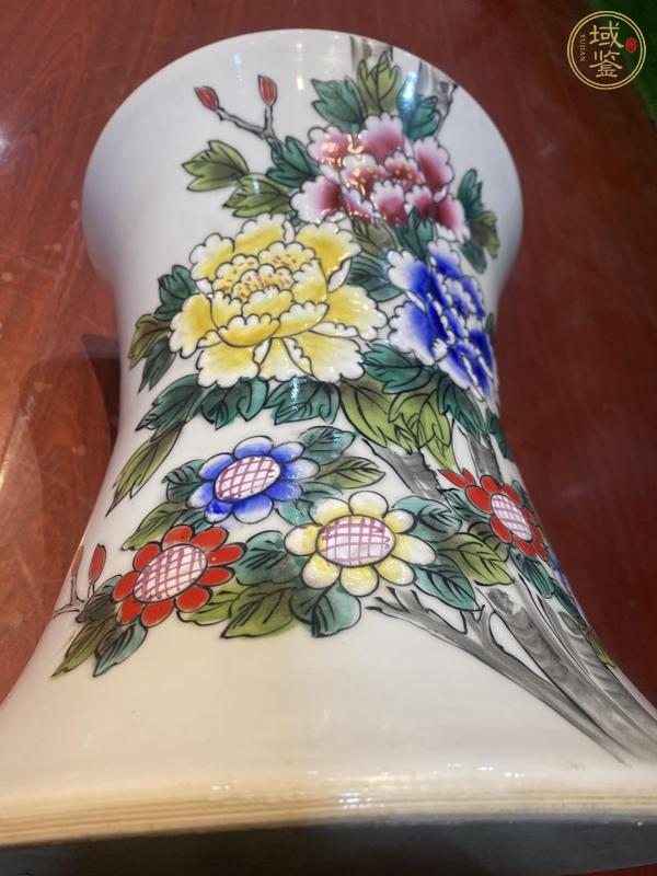 古玩陶瓷粉彩花卉紋花觚真品鑒賞圖