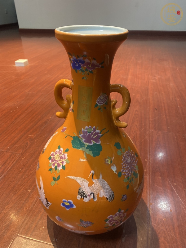 古玩鶴紋粉彩瓶真品鑒賞圖