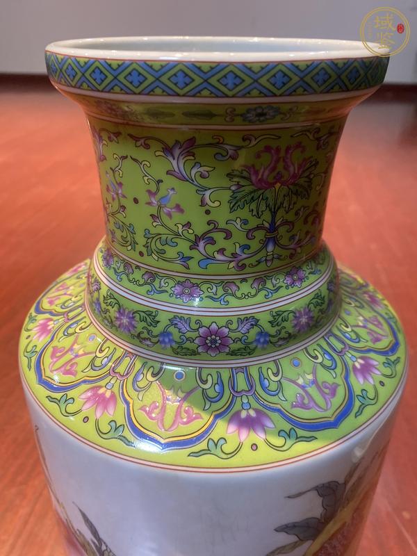 古玩陶瓷黃地粉彩福壽紋棒槌瓶真品鑒賞圖