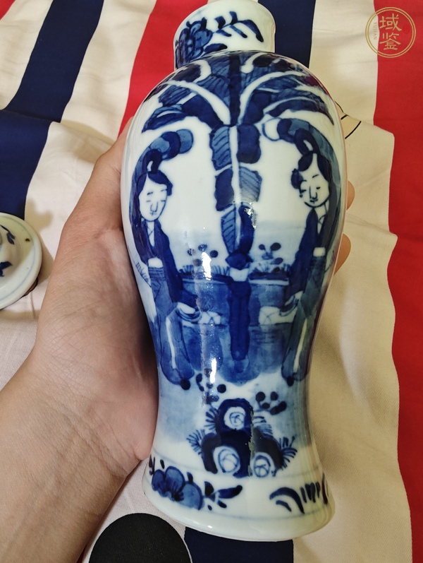古玩陶瓷晚清青花蓋瓶真品鑒賞圖