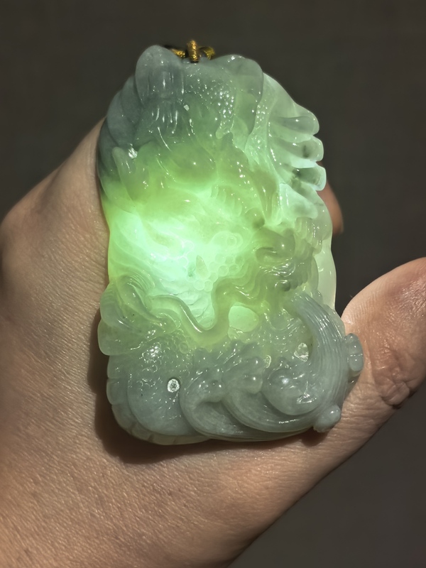 古玩玉器天然翡翠雕“龍紋牌”拍賣(mài)，當(dāng)前價(jià)格1188元