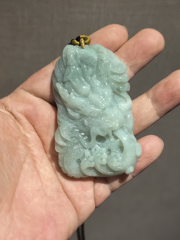 古玩玉器天然翡翠雕“龍紋牌”拍賣(mài)，當(dāng)前價(jià)格1188元