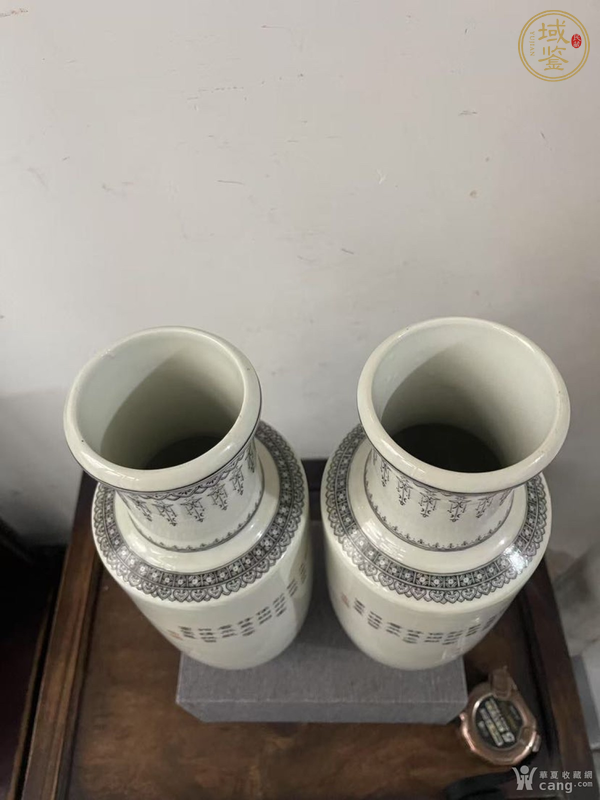 古玩陶瓷粉彩花鳥紋棒槌瓶真品鑒賞圖