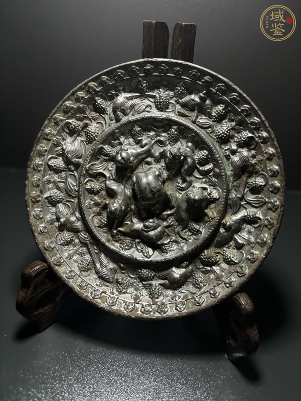 古玩銅器唐·海獸葡萄鏡真品鑒賞圖