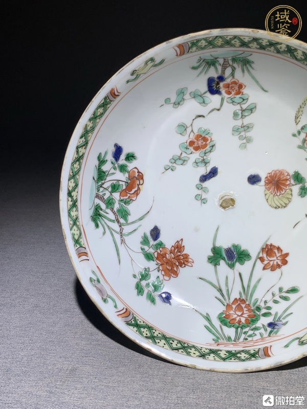古玩陶瓷五彩四季花卉紋盤真品鑒賞圖