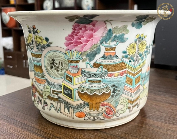 古玩民國戴裕成淺絳彩博古紋花盆真品鑒賞圖