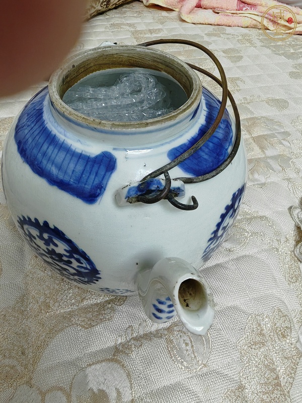 古玩陶瓷清中期青花茶壺真品鑒賞圖