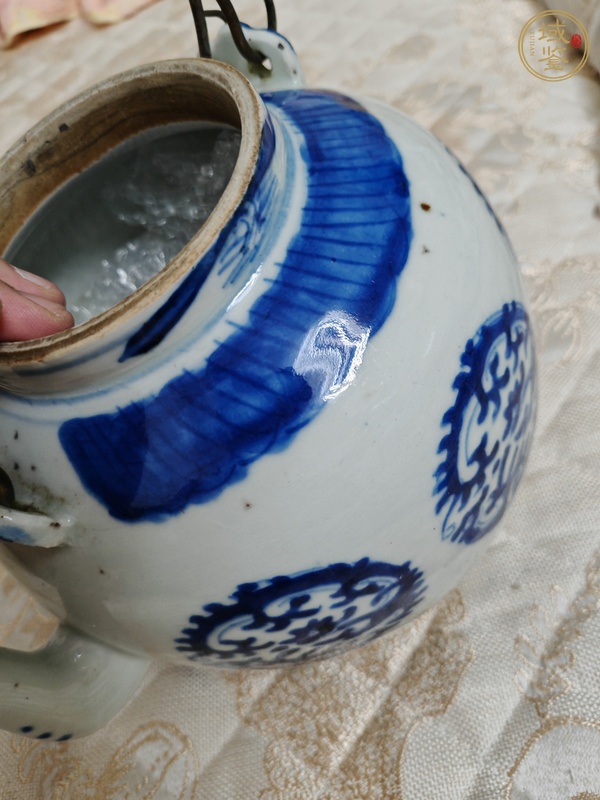 古玩清中期青花茶壺真品鑒賞圖