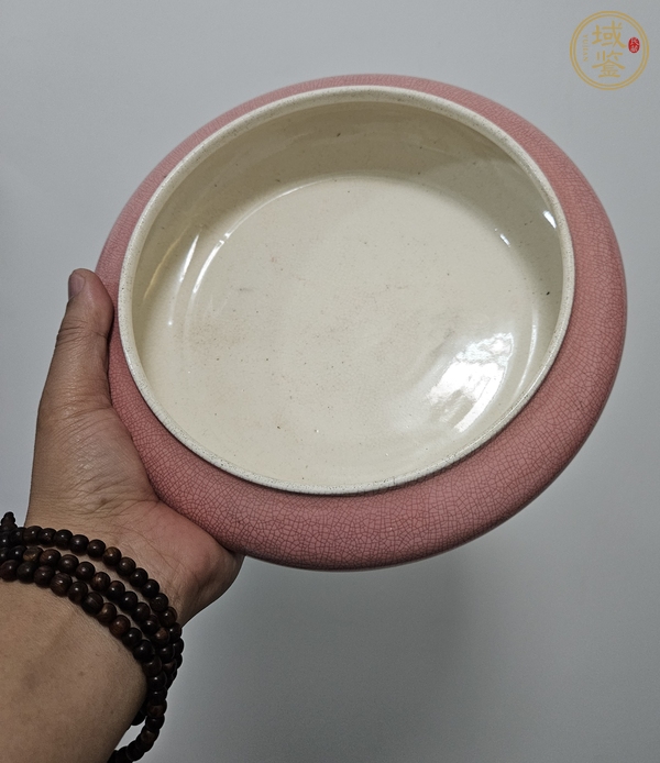 古玩陶瓷紅哥釉三足爐真品鑒賞圖