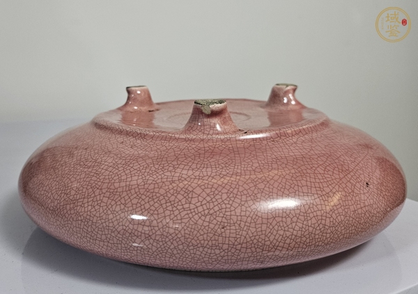 古玩陶瓷紅哥釉三足爐真品鑒賞圖