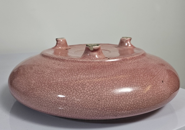 古玩陶瓷紅哥釉三足爐拍賣,當(dāng)前價(jià)格4800元