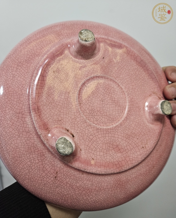 古玩陶瓷紅哥釉三足爐真品鑒賞圖