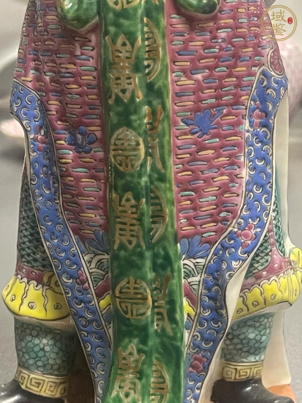 古玩陶瓷人物塑像真品鑒賞圖