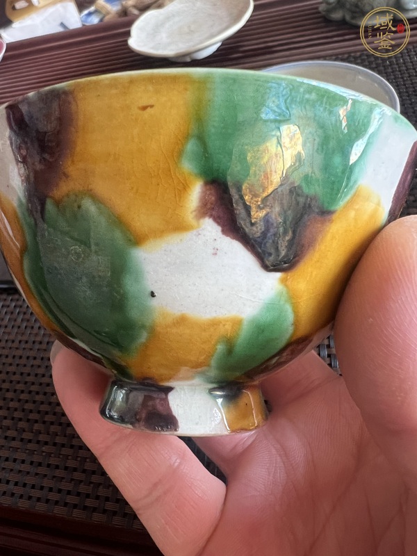 古玩陶瓷虎皮三彩杯真品鑒賞圖