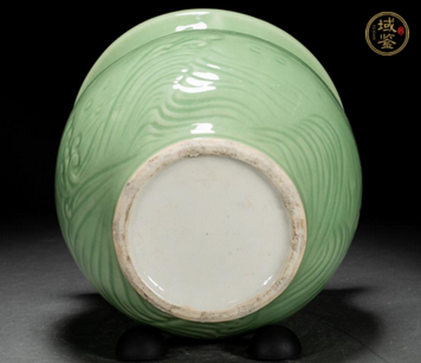 古玩陶瓷青釉刻海水紋花囊拍賣,當前價格50元