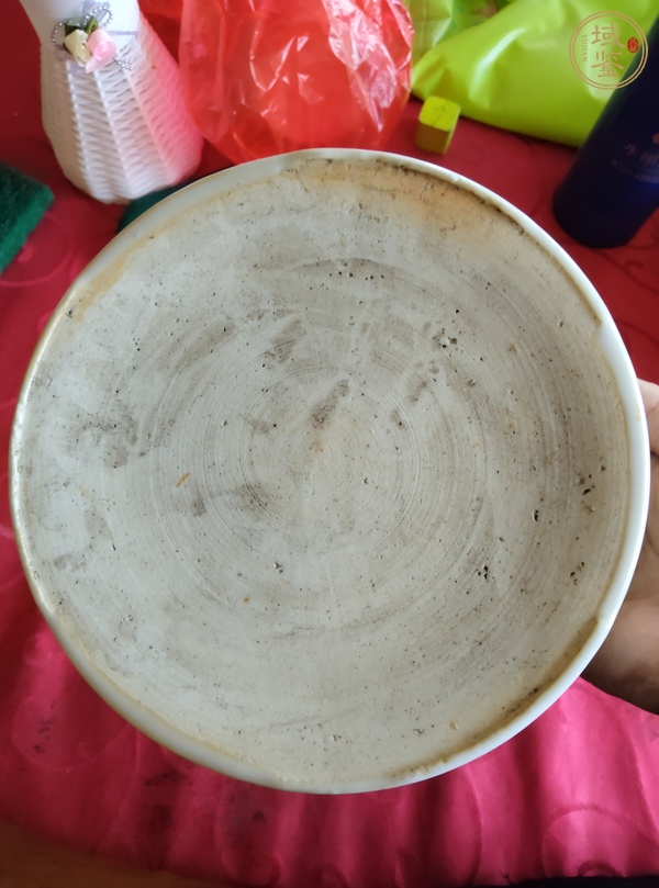 古玩陶瓷仕女紋粉彩一品蓋鍋真品鑒賞圖