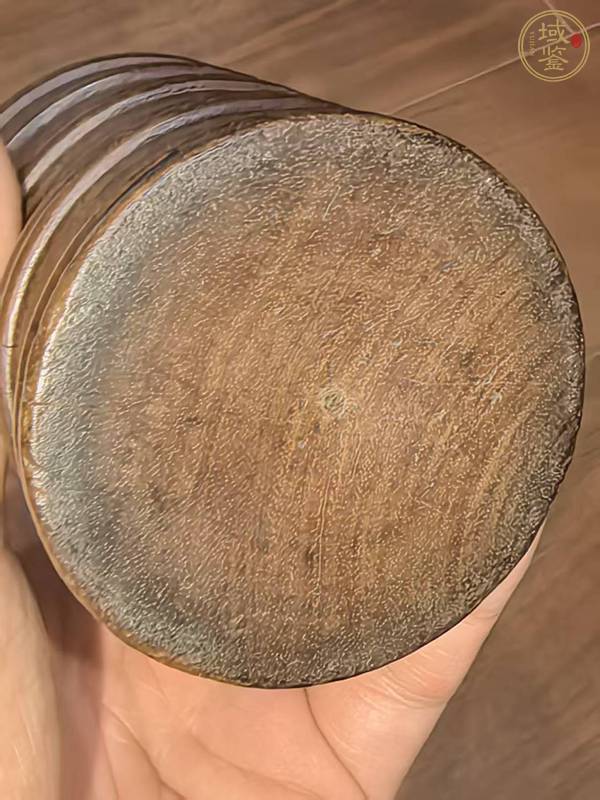 古玩黃花梨木雕竹節形筆筒真品鑒賞圖