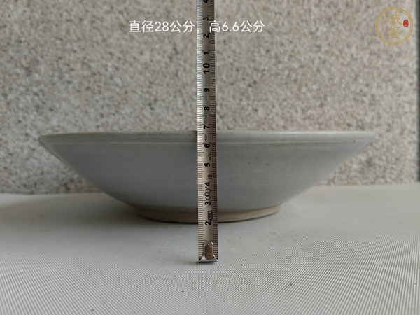古玩陶瓷青花花卉紋盤真品鑒賞圖