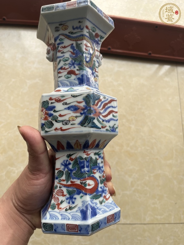 古玩陶瓷青花五彩龍鳳紋花觚真品鑒賞圖