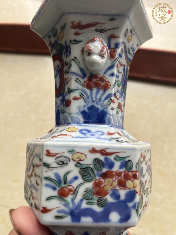 古玩陶瓷青花五彩龍鳳紋花觚真品鑒賞圖