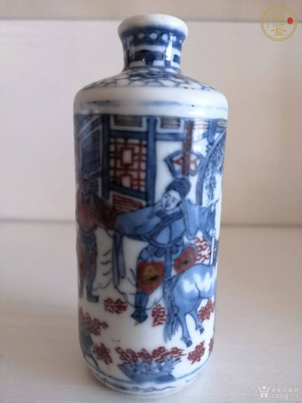 古玩陶瓷青花釉里紅人物故事紋鼻煙壺真品鑒賞圖