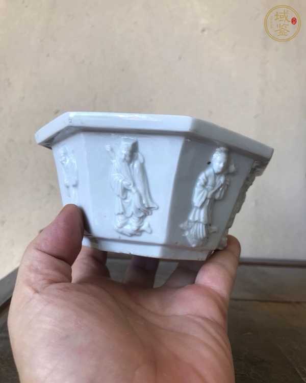 古玩陶瓷德化窯八仙圖模印八方水仙盆真品鑒賞圖