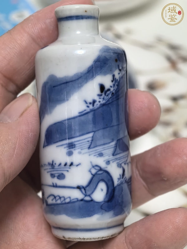 古玩山水紋鼻煙壺真品鑒賞圖