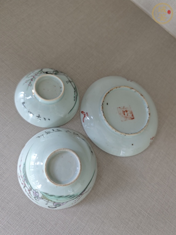 古玩陶瓷粉彩桃花仕女三件套真品鑒賞圖
