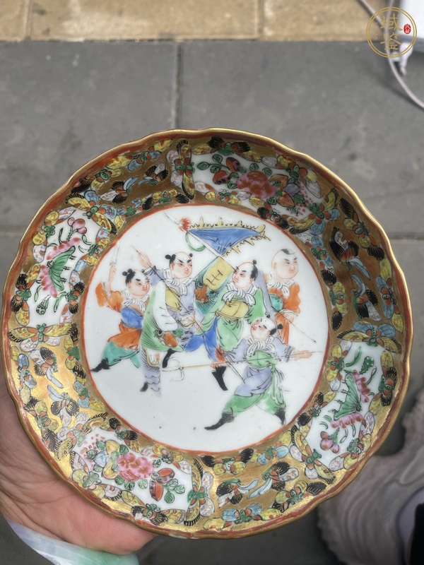 古玩刀馬人廣彩盤真品鑒賞圖