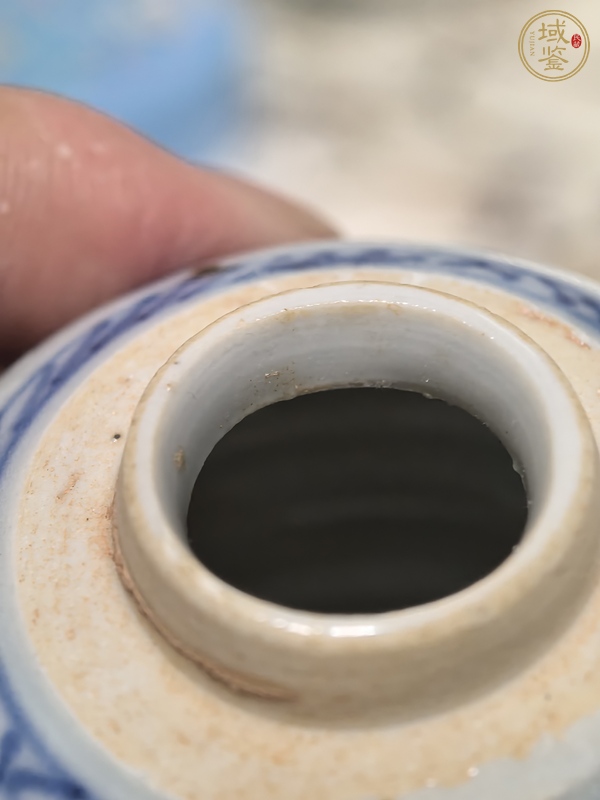 古玩花卉紋青花罐真品鑒賞圖