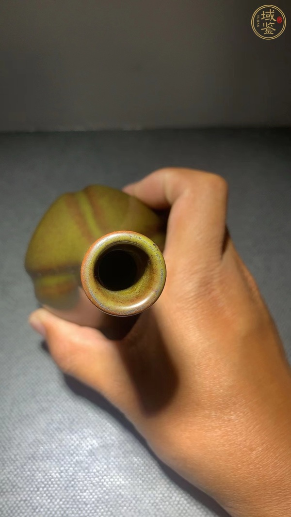 古玩陶瓷茶葉末釉海棠瓶真品鑒賞圖