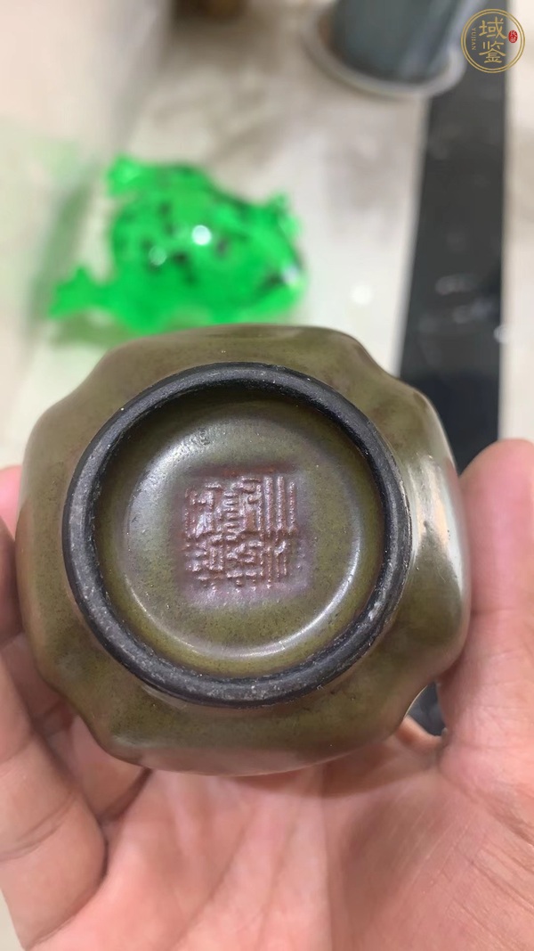 古玩陶瓷茶葉末釉海棠瓶真品鑒賞圖