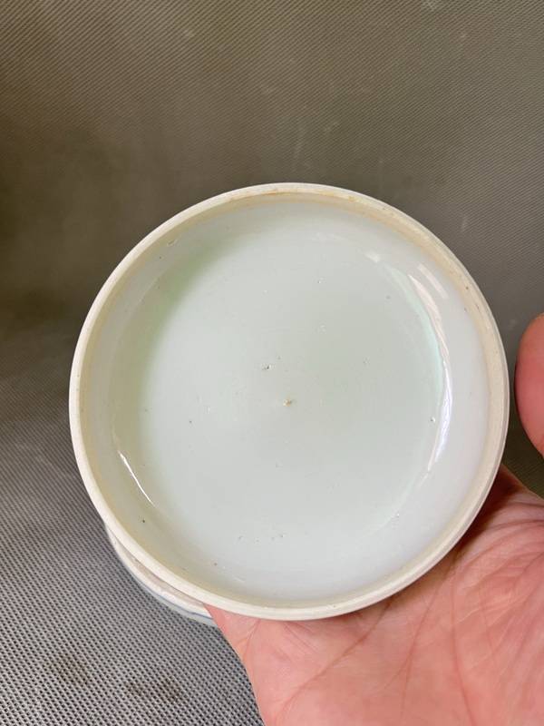 古玩陶瓷康熙~青花花卉紋粉盒拍賣,當前價格1799元