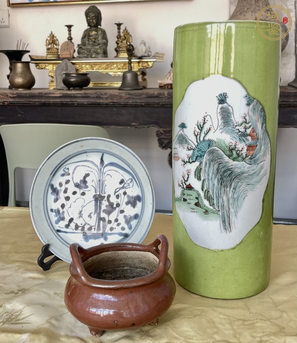 古玩陶瓷紫金釉三足爐真品鑒賞圖