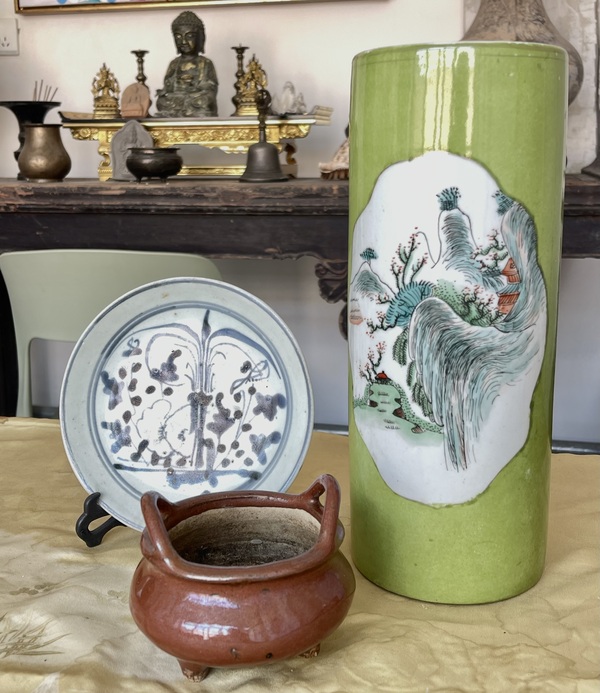 古玩陶瓷紫金釉三足爐拍賣,當前價格290元