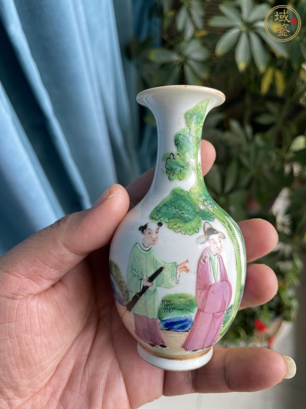 古玩陶瓷廣彩人物故事紋撇口瓶真品鑒賞圖